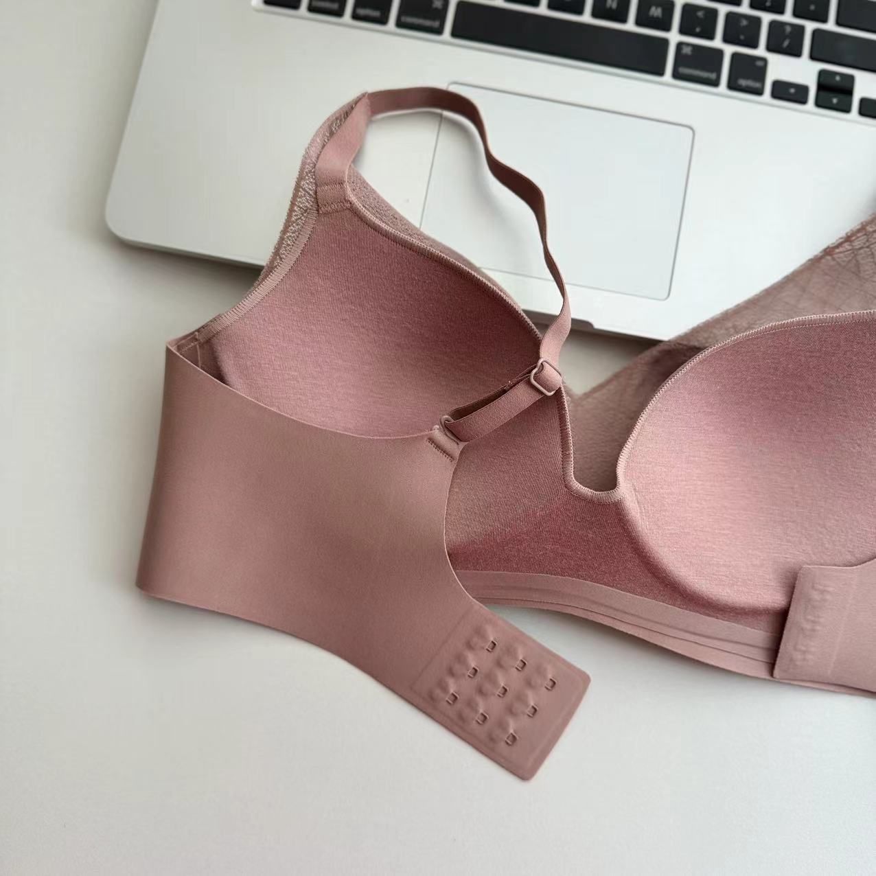 Comfortable And Breathable Adjustable Bra