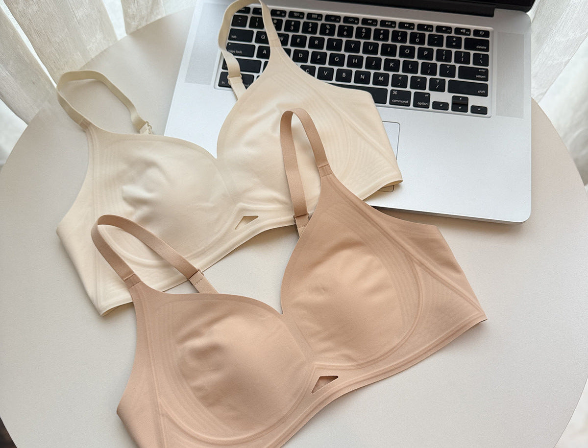 Cutout Detail Seamless Wireless Bra