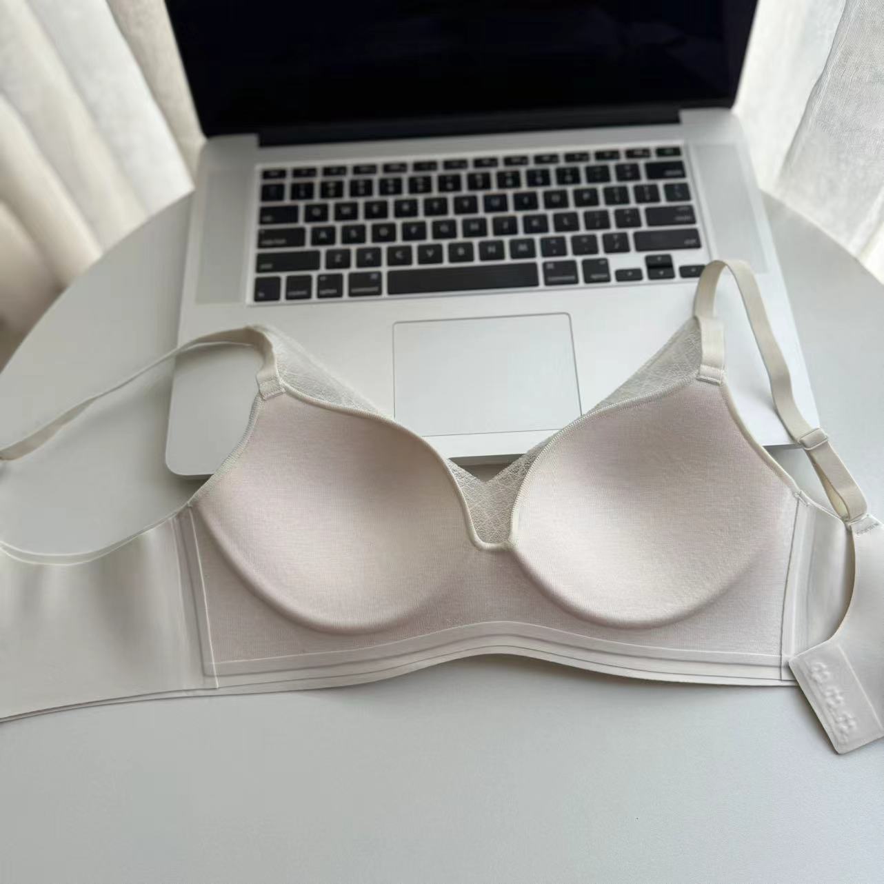 Comfortable And Breathable Adjustable Bra