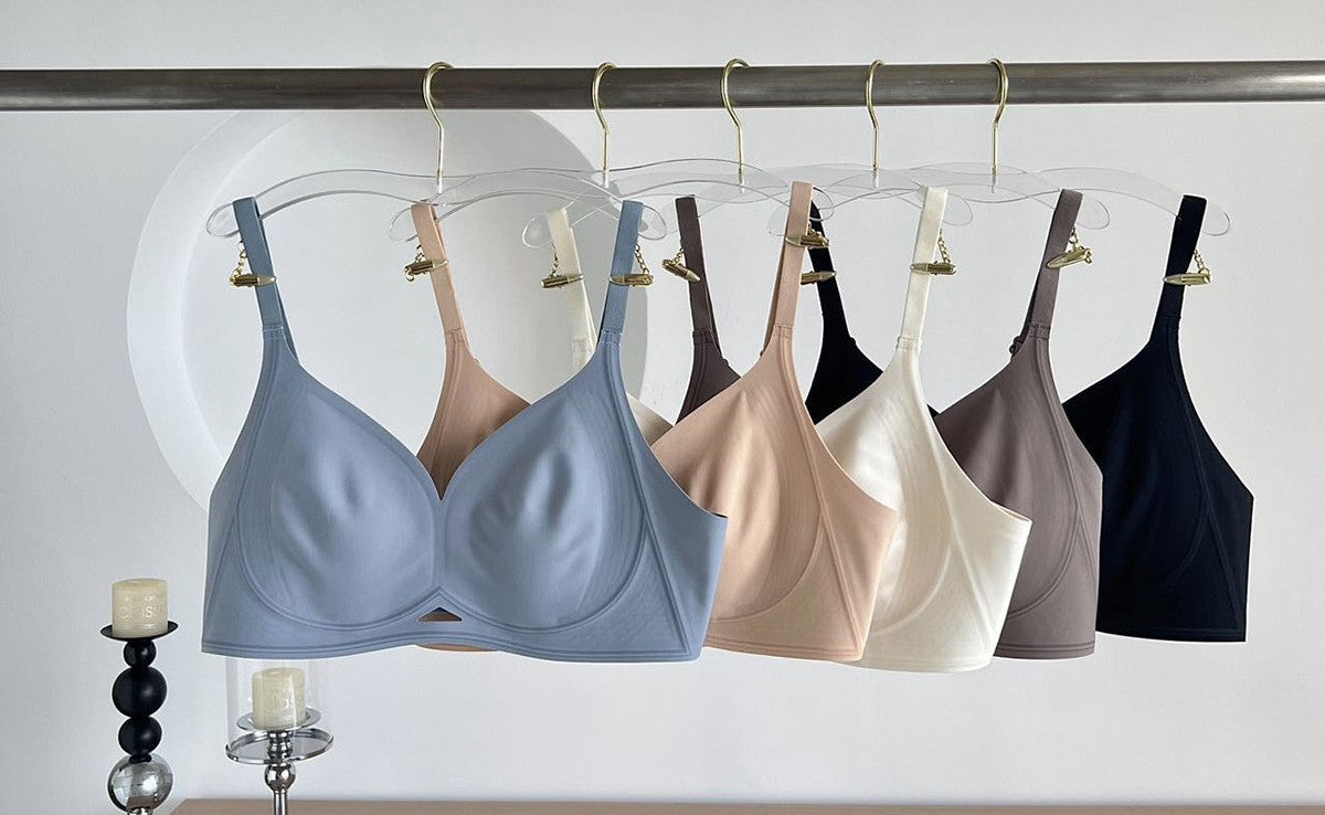Cutout Detail Seamless Wireless Bra